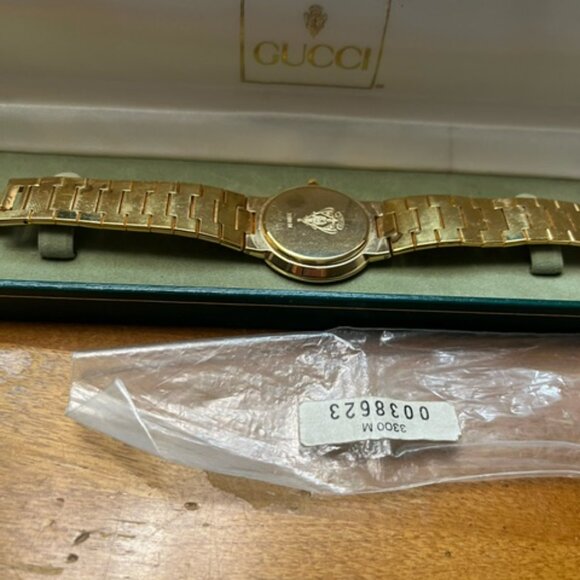 Gucci Vintage Watch in box - Picture 4 of 7